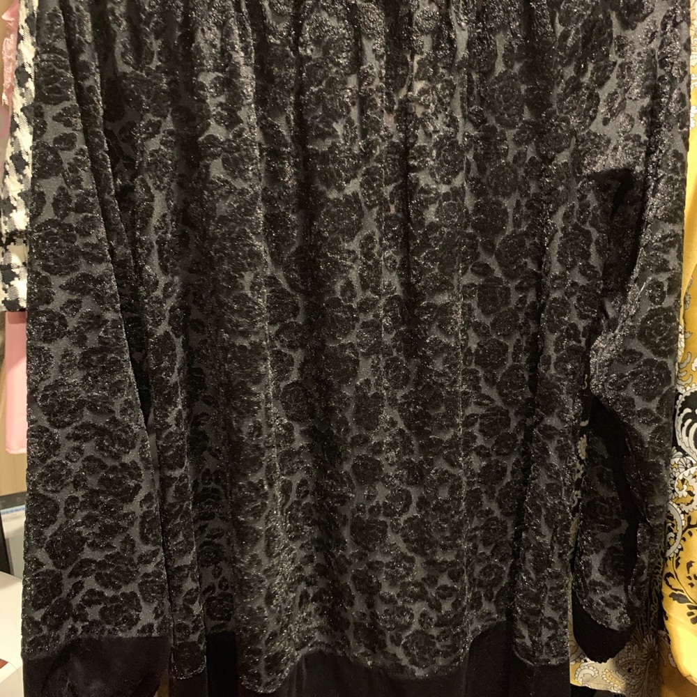 Top/Blouse/Shirt - Picture 3 of 3